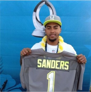 DeSean Jackson proudly displaying his Team Sanders jersey.  (Image via jaccpot10 on Instagram)