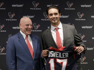 Brock Osweiler is introduced in Houston (Image via WashingtonPost.com) 